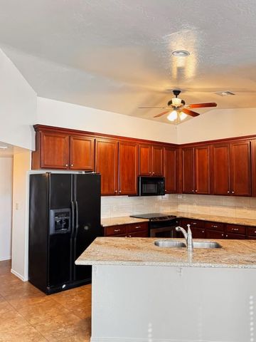 1043 S Rose, Mesa, AZ 85204