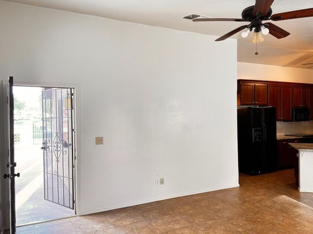 1043 S Rose, Mesa, AZ 85204