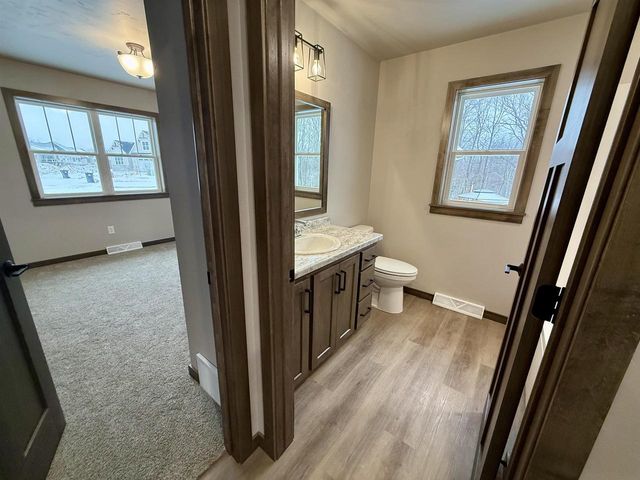 3811 COOPER COURT, Green Bay, WI 54313