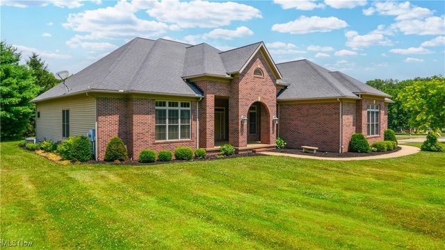 11383 Rolling Meadows Drive, Garrettsville, OH 44231