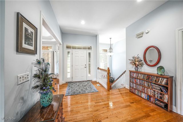 11383 Rolling Meadows Drive, Garrettsville, OH 44231