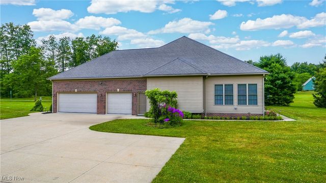 11383 Rolling Meadows Drive, Garrettsville, OH 44231