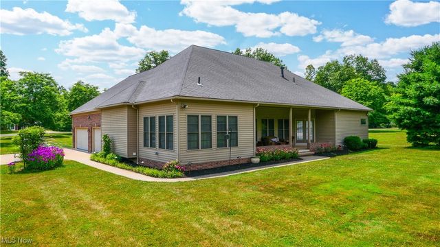 11383 Rolling Meadows Drive, Garrettsville, OH 44231