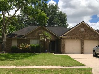 4747 Backenberry Drive, Friendswood, TX 77546