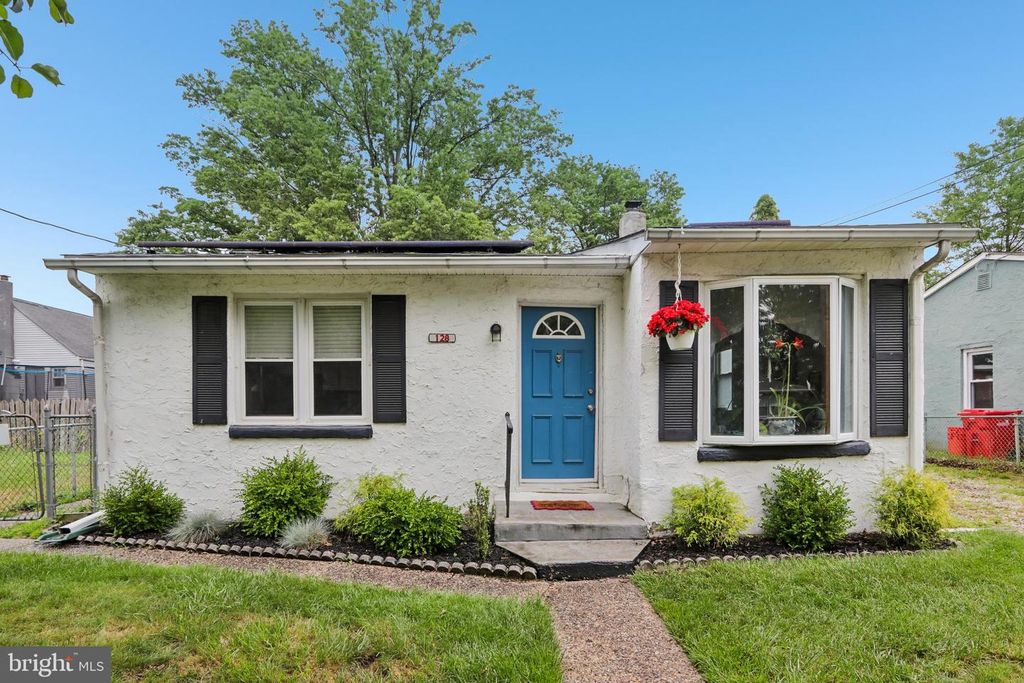 128 N HILLTOP AVE, Somerdale, NJ 08083