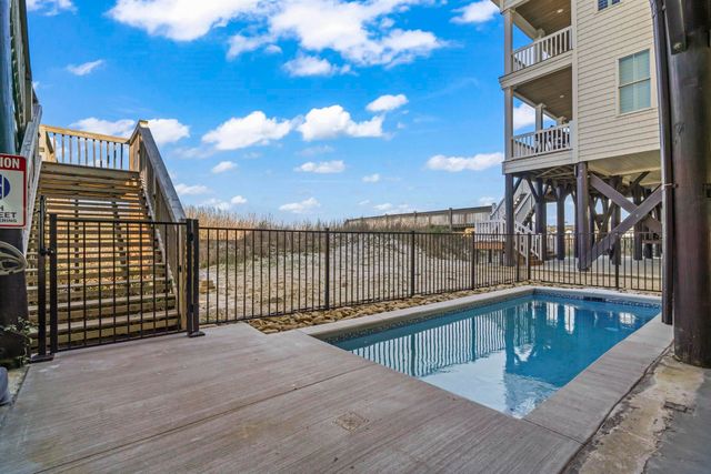 132 N Waccamaw Dr., Murrells Inlet, SC 29576