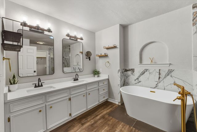 20808 Sandy Brown LN, Webberville, TX 78621