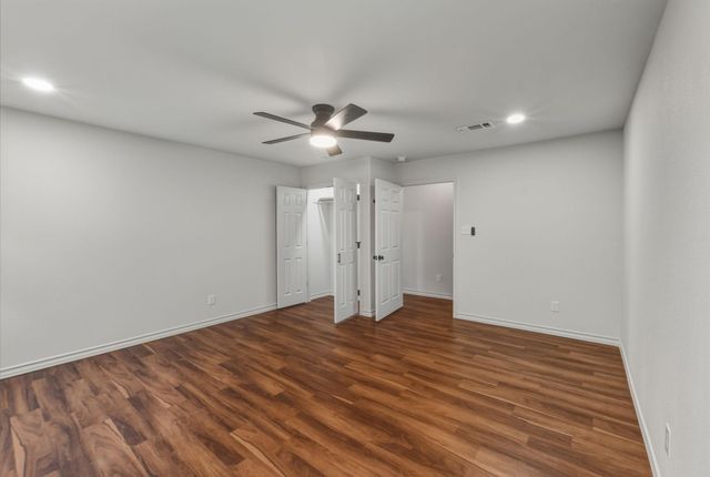 20808 Sandy Brown LN, Webberville, TX 78621