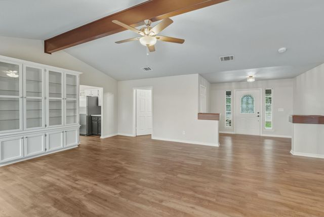 20808 Sandy Brown LN, Webberville, TX 78621