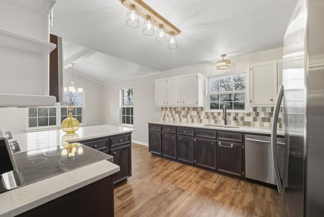 20808 Sandy Brown LN, Webberville, TX 78621