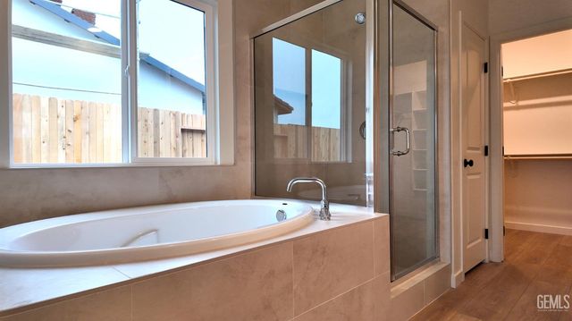 16807 Chloe Court, Bakersfield, CA 93314