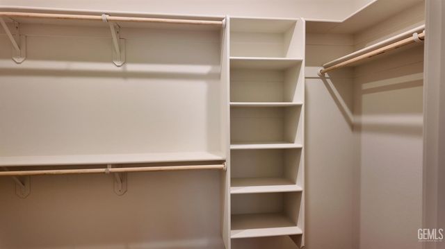 16807 Chloe Court, Bakersfield, CA 93314