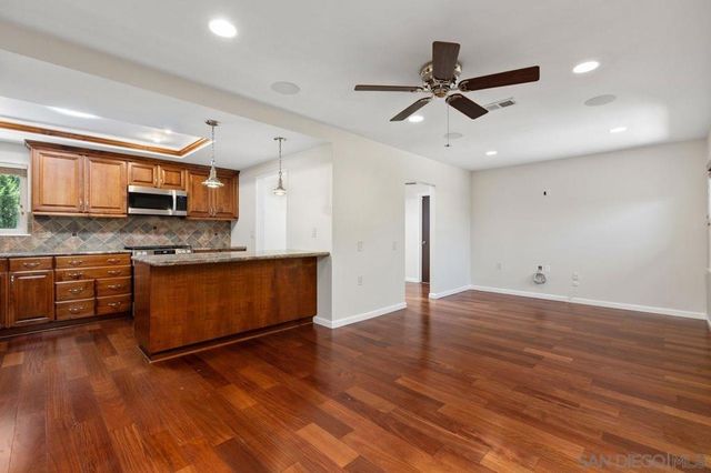 12535 Horado, San Diego, CA 92128