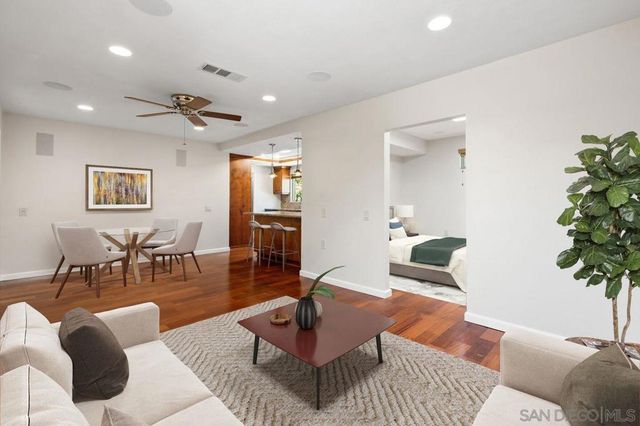12535 Horado, San Diego, CA 92128