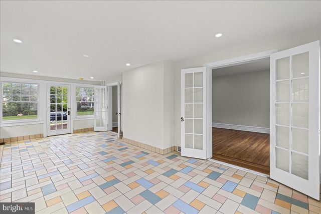 215 BROWNING RD, Merchantville, NJ 08109