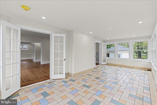 215 BROWNING RD, Merchantville, NJ 08109