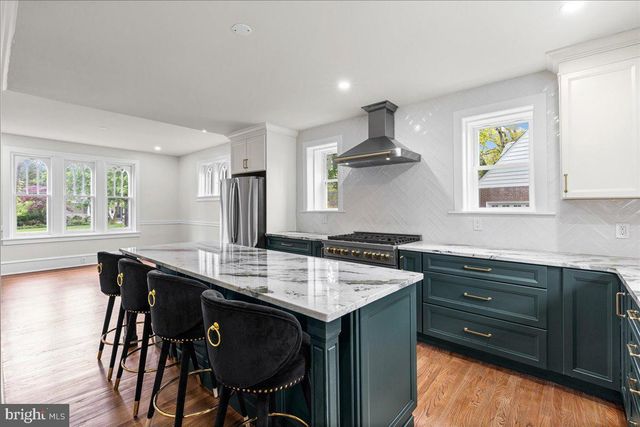 215 BROWNING RD, Merchantville, NJ 08109