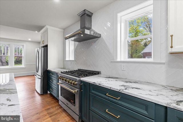 215 BROWNING RD, Merchantville, NJ 08109