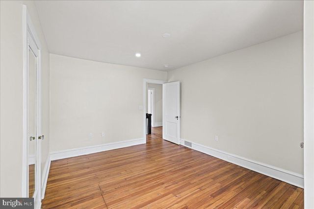 215 BROWNING RD, Merchantville, NJ 08109