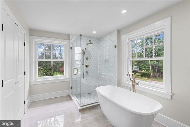 215 BROWNING RD, Merchantville, NJ 08109
