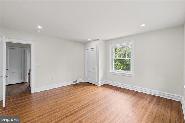 215 BROWNING RD, Merchantville, NJ 08109