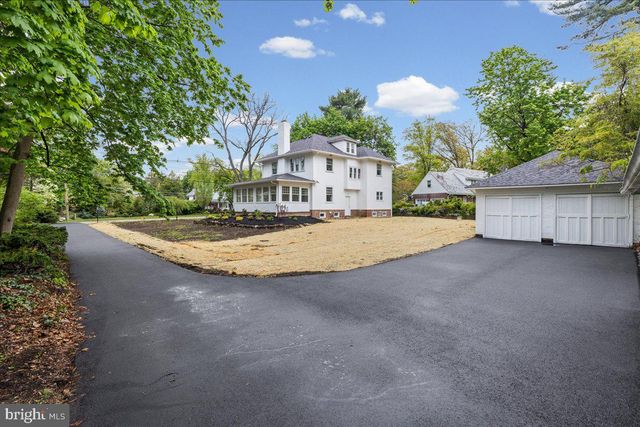 215 BROWNING RD, Merchantville, NJ 08109