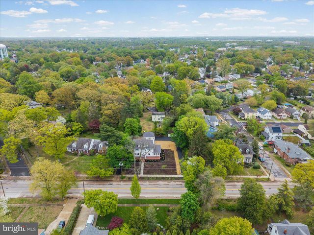 215 BROWNING RD, Merchantville, NJ 08109
