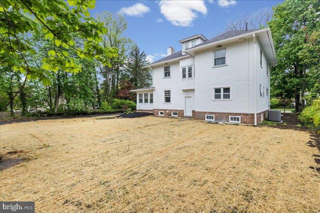 215 BROWNING RD, Merchantville, NJ 08109