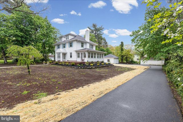 215 BROWNING RD, Merchantville, NJ 08109