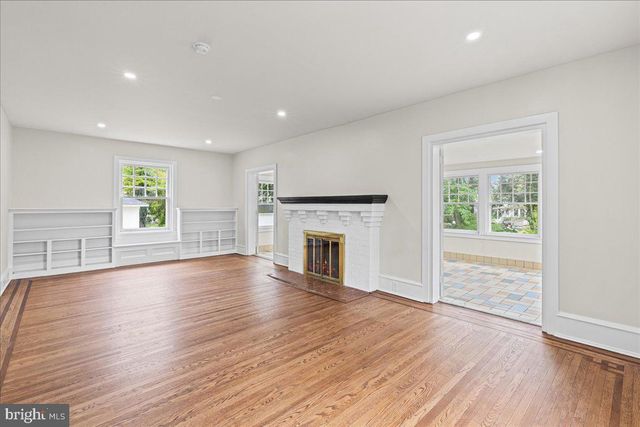 215 BROWNING RD, Merchantville, NJ 08109