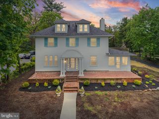 215 BROWNING RD, Merchantville, NJ 08109