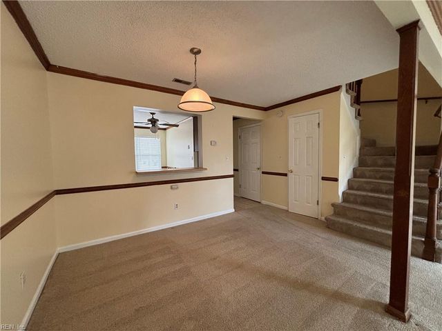 716 Nottaway DR, Chesapeake, VA 23320