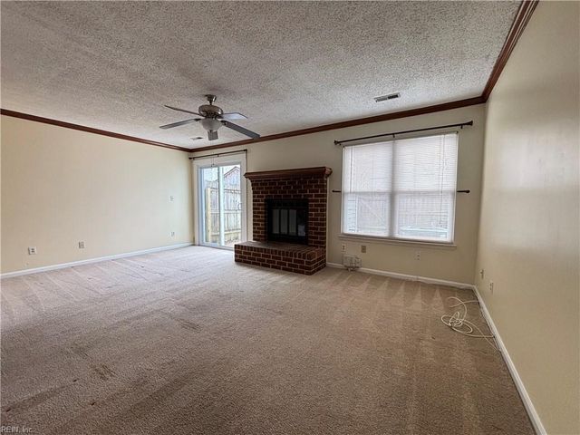 716 Nottaway DR, Chesapeake, VA 23320