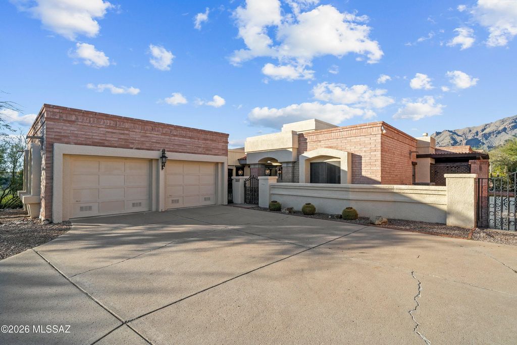 4151 E Pontatoc Canyon Drive, Tucson, AZ 85718