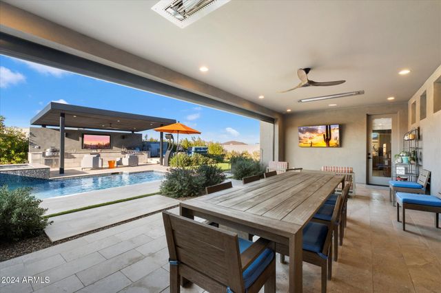 11946 E CAVEDALE Drive, Scottsdale, AZ 85262
