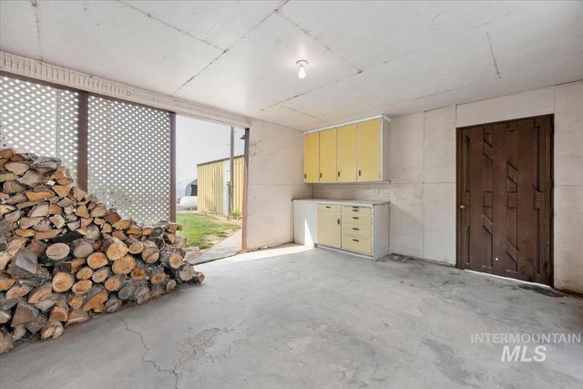 3395 N 3400 E, Kimberly, ID 83341