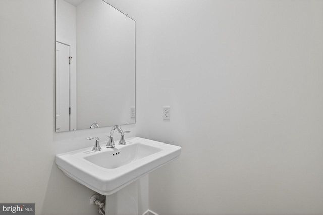 135 JOHN VANZANDT, Titusville, NJ 08560