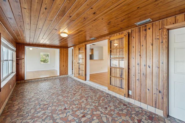 1301 EVALYN DRIVE SE, Winter Haven, FL 33880