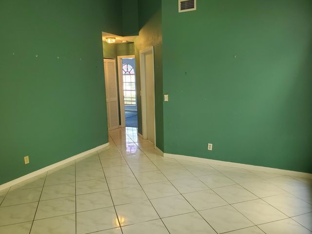 10856 Stafford Circle N, Boynton Beach, FL 33436