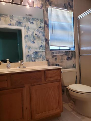 10856 Stafford Circle N, Boynton Beach, FL 33436