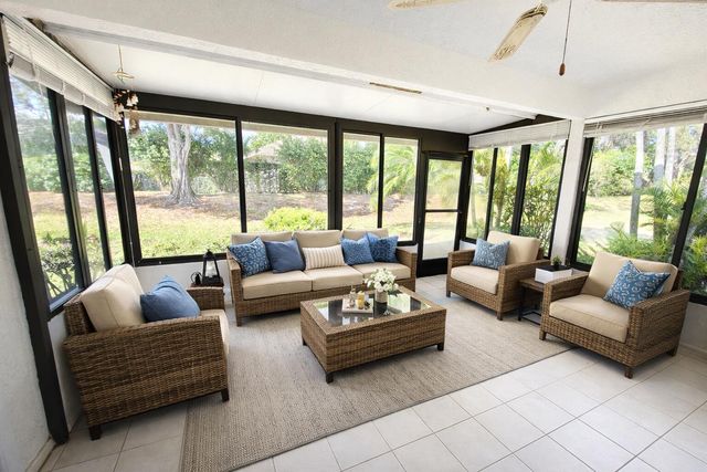 10856 Stafford Circle N, Boynton Beach, FL 33436