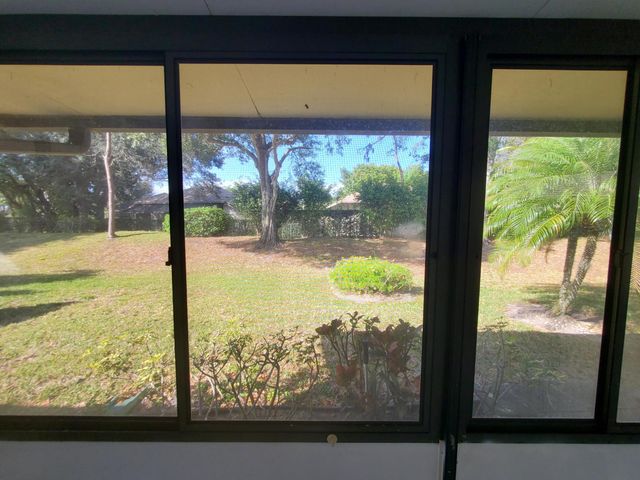 10856 Stafford Circle N, Boynton Beach, FL 33436