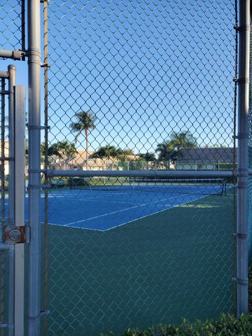 10856 Stafford Circle N, Boynton Beach, FL 33436