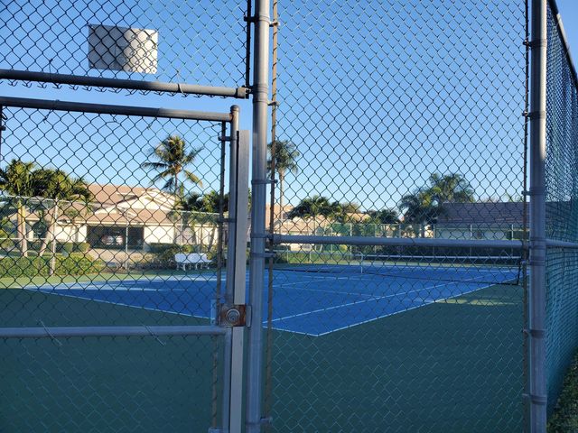 10856 Stafford Circle N, Boynton Beach, FL 33436