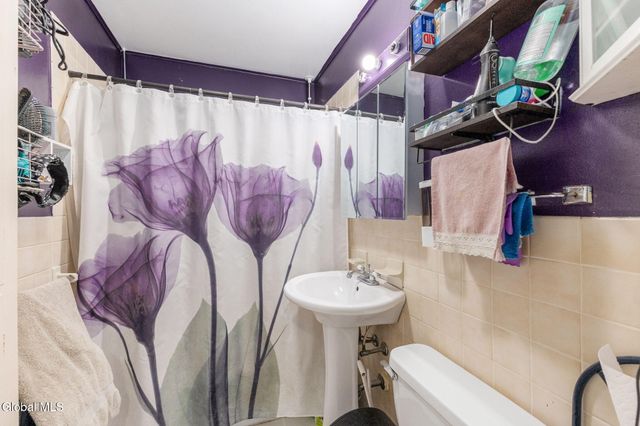 1070 Inner Drive, Schenectady, NY 12303