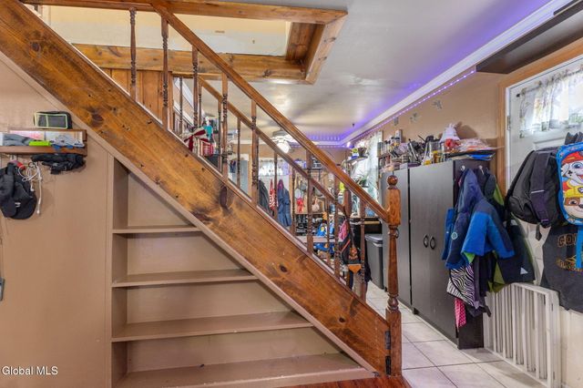 1070 Inner Drive, Schenectady, NY 12303