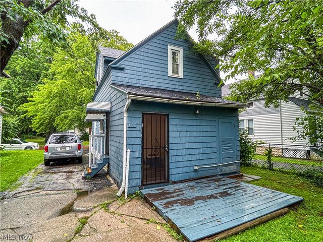 2827 E 119th Street, Cleveland, OH 44120