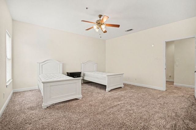 7700 Farm Village Road, Scurry, TX 75158