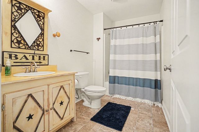 7700 Farm Village Road, Scurry, TX 75158