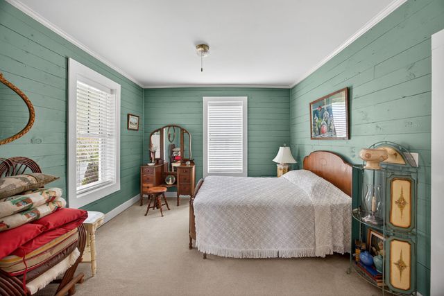 1385 Mitchell St, Celina, TN 38551